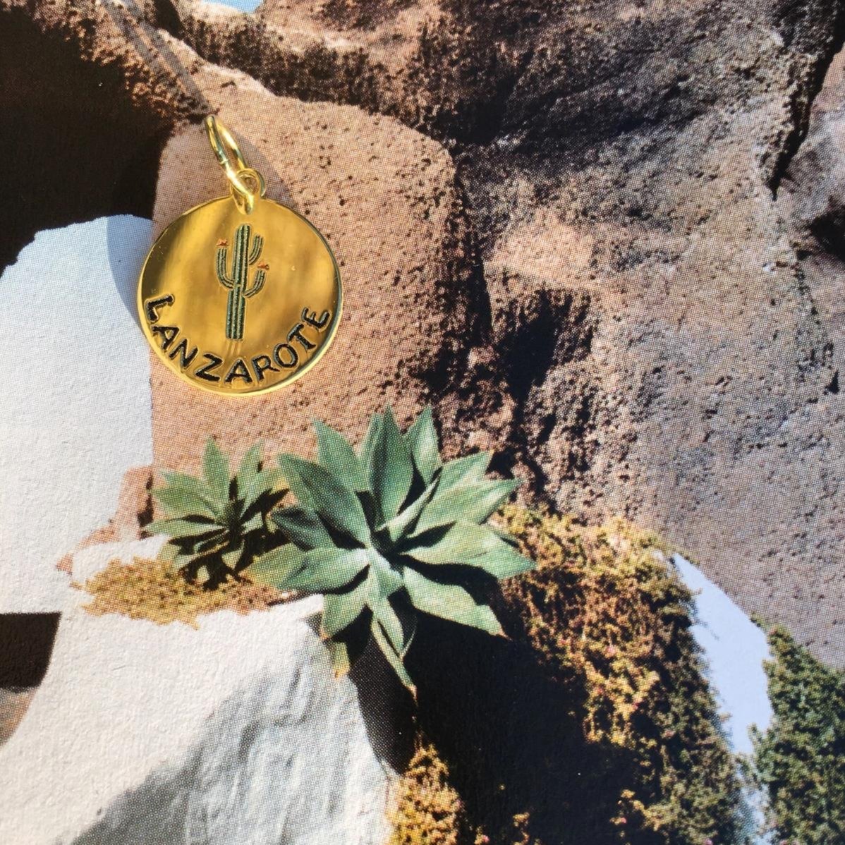 par coeur médaille voyage émaillée lanzarote