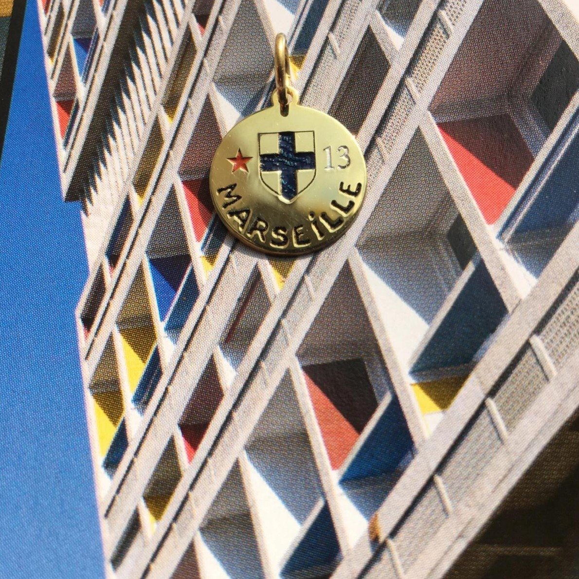 par coeur médaille voyage émaillée marseille