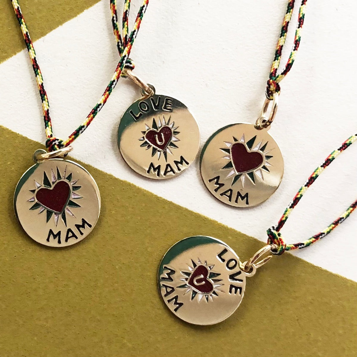 Médaille LOVE U MAM en Or 9k