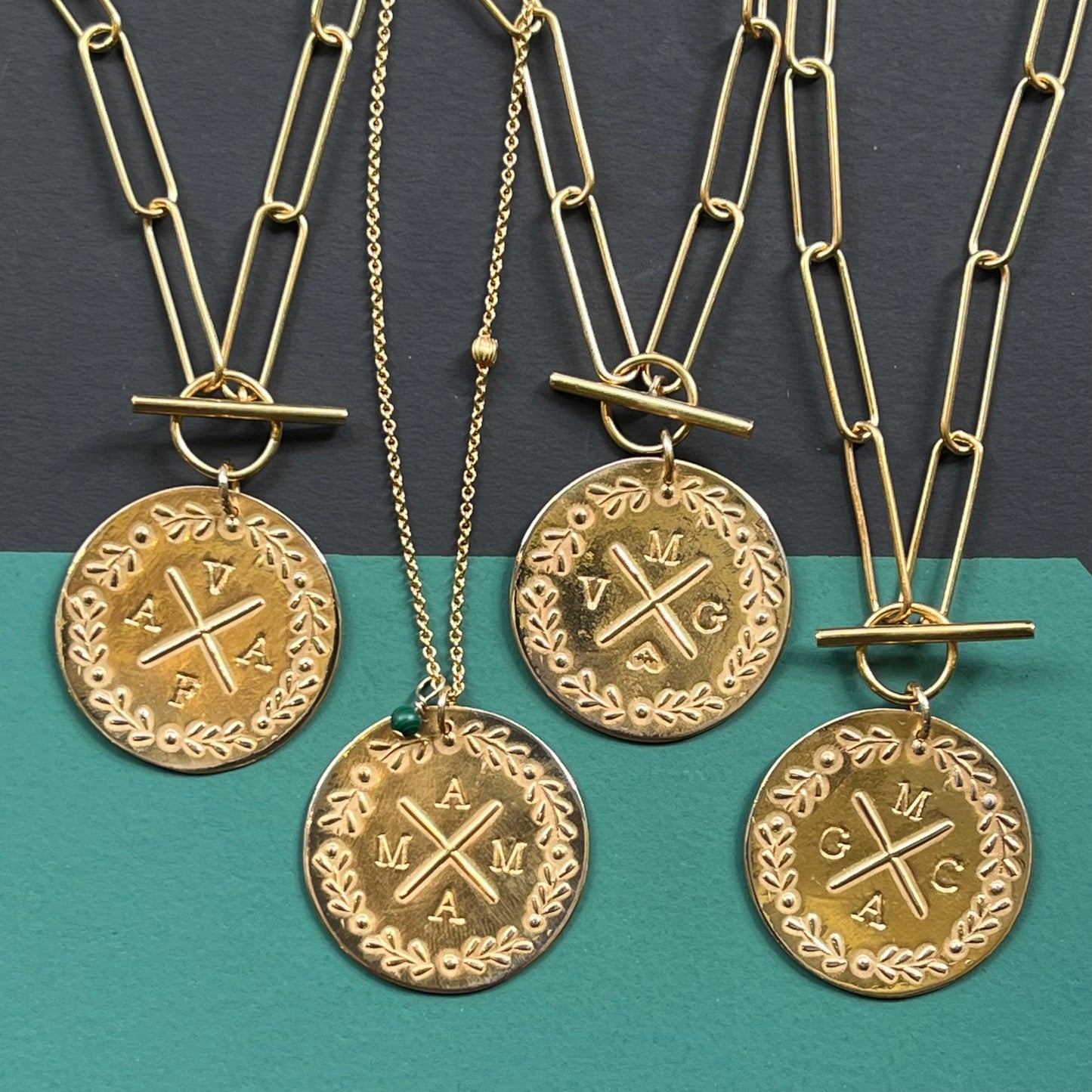 Médaille LAURIERS  à personnaliser Chaine XL courte